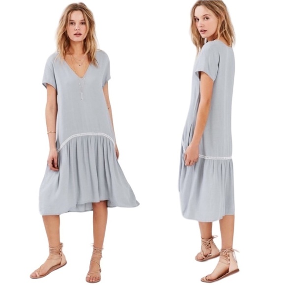 UO Urban Outfitters Little White Lies Kimmy Tiered Drop Waist Dress Grey Small - Picture 1 of 7